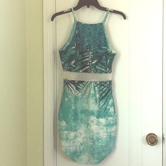 Tiger Mist Dresses & Skirts - Tropical Printed Mini Dress